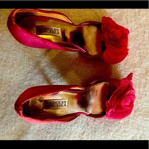 Badgley Mischka  Satin Flower Heels Bridal Pink Pumps.